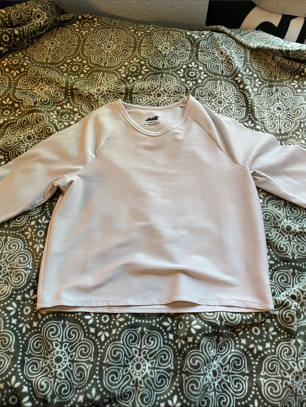 Avia long sleeve 14-16